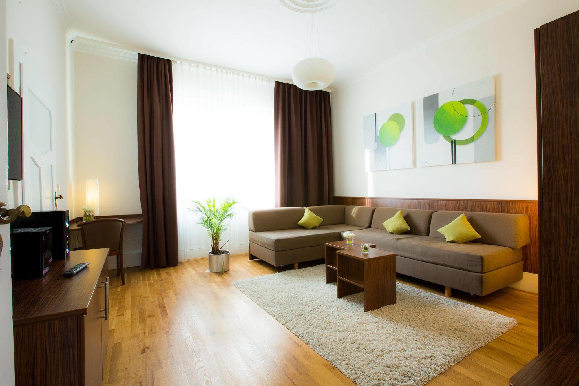 Hotel&living Am Wartturm Hotel 3*