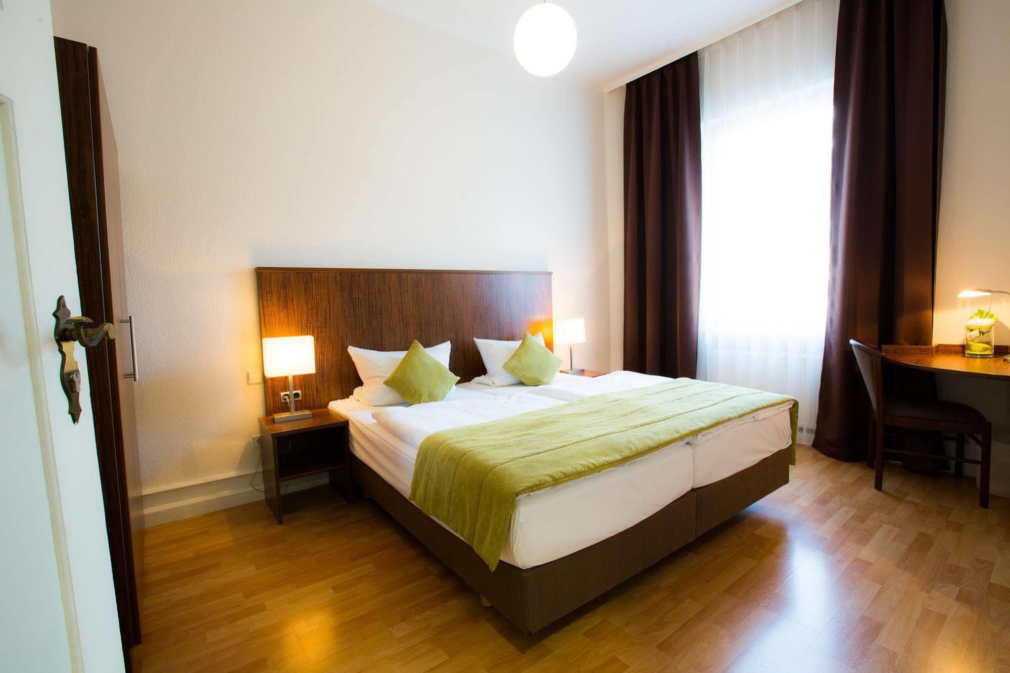 Hotel Hotel&living Am Wartturm Speyer